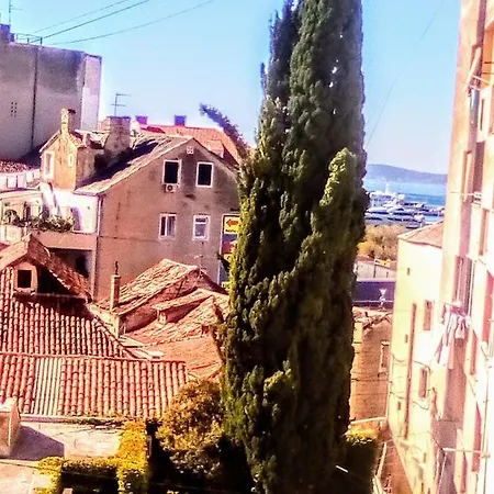 Πανσιόν Maja