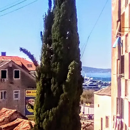 Πανσιόν Maja Σπλιτ