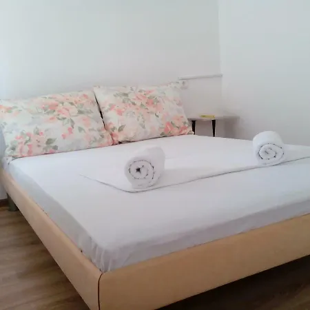 Guest house Maja