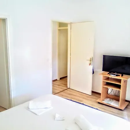 Pensión Maja 3*